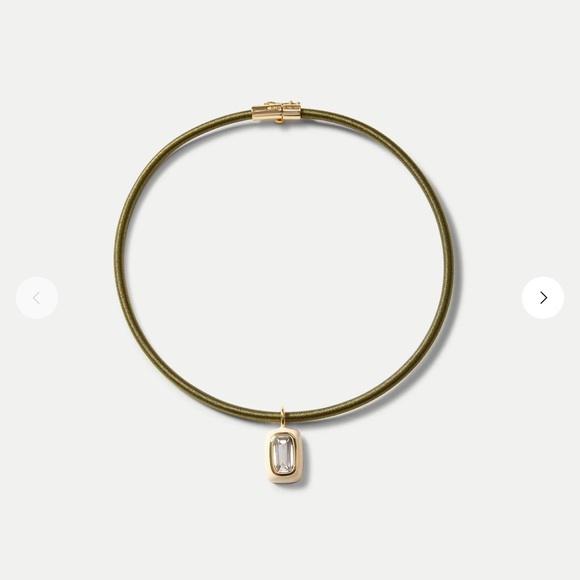 Veronica Beard Gold and Black Pendant Necklace - Picture 4 of 4